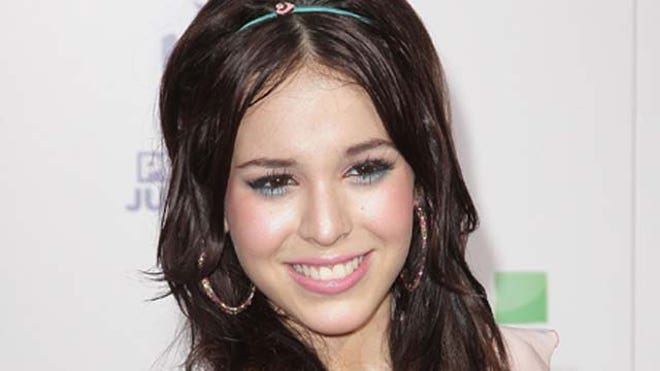 Danna Paola Justin Bieber.JPG